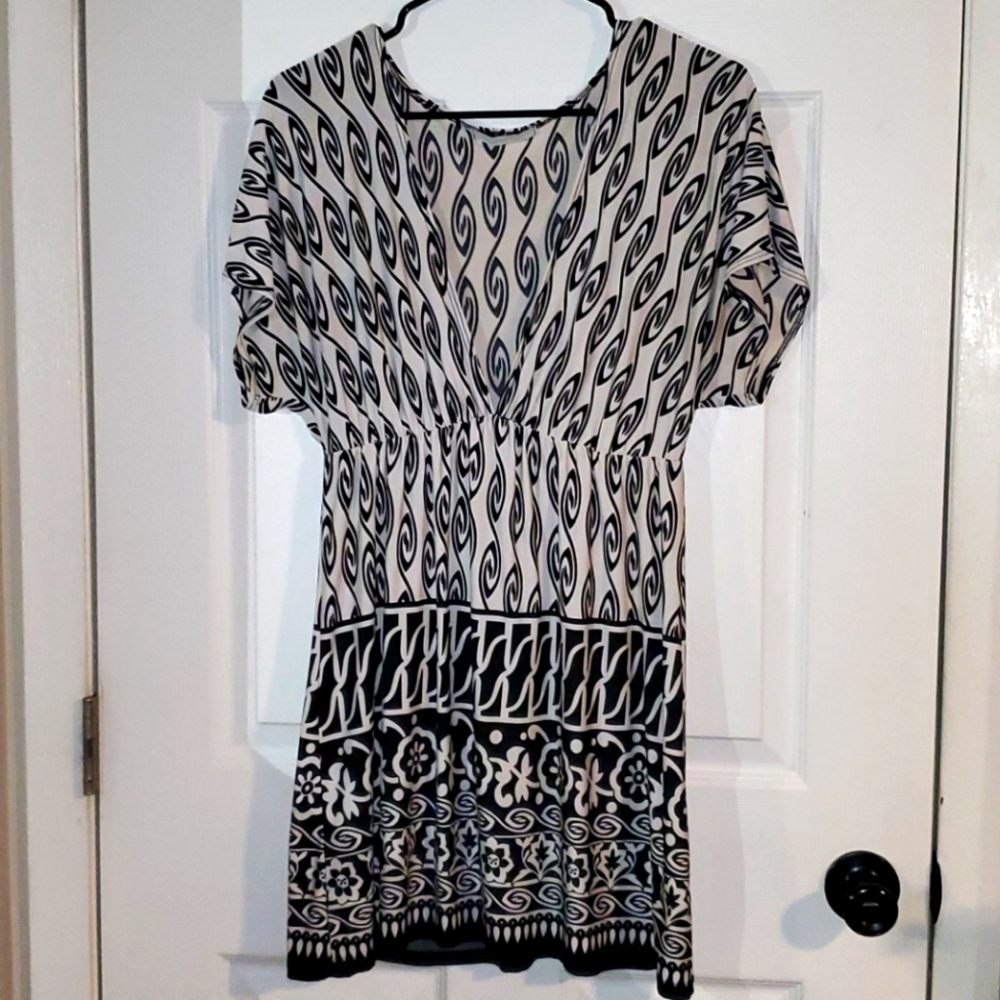 Charlotte Russe Womens Large Black White Blouse